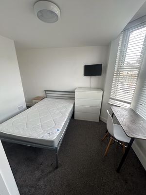 Photo 21- click for photo gallery